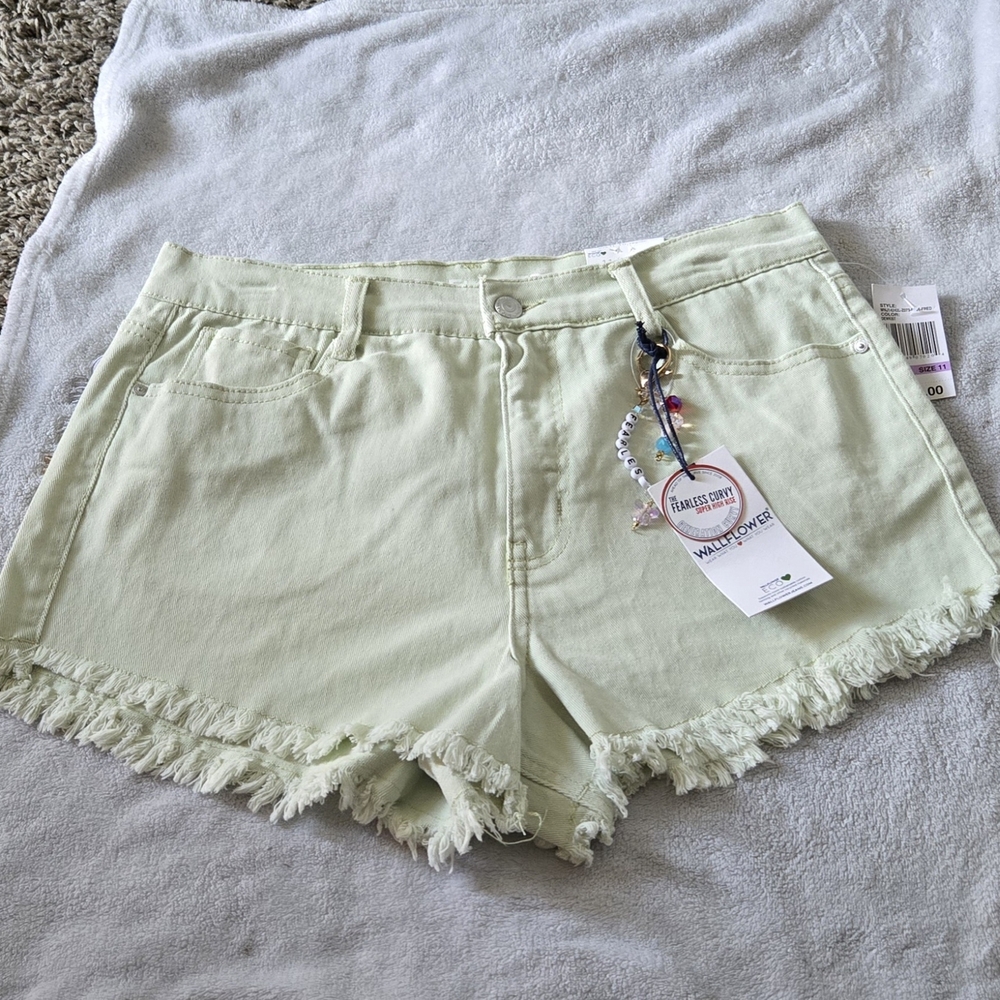 wallflower denim shorts Size 11 - Picture 3 of 10